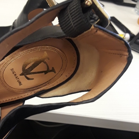 Vince camuto booties - Picture 3 of 5